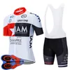 IAM Drużyna Oddychająca Męska Kolarstwo Krótki Rękaw Jersey Szorty BIB Zestaw Letnie Wyścigi Road Racing Odzież Outdoor Rower Uniform Sports Garnitur Ropa Ciclismo S210050775 \ t