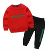 Auf Lager 2-11 Jahre Kinderbekleidungssets BABY Jungen Mädchen Kleidungsstück Herbst Winter Muster Designer Pullover Anzug Kinder Mantel + Hose