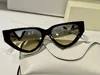 Okulary przeciwsłoneczne dla kobiet w stylu letnich przeciwzawodowych 4063 Retro Plate Planka Pełna ramka Okulary mody Losowe pudełko 4869059