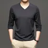 メンズTシャツファッションVネック長袖Tシャツ男性2022春秋トップスティーオスソリッドカラーシャツT065-058