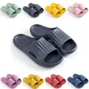 Nyaste tofflor Slides Sko Män Kvinnor Sandal Plattform Sneaker Mens Kvinnor Röd Svart Vit Gul Slide Sandaler Trainer Utomhus Inomhus Slipper