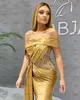 Altın Leke Arapça Mermaid Abiye 2022 Kapalı Omuz Vestido De Fiesta De Boda Dantel Çiçek Yan Tren Balo Elbise Giymek