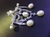 Spilla con perle naturali d'acqua dolce in argento sterling 925 con zirconi cubici a forma di goccia vintage Victoria