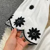 ビンテージブラック/ホワイト刺繍ドレス女性セクシーなVネックフレア長袖ハイウエストヴェスディドエレガントなAラインローブ女性2021 Y0603