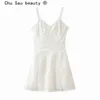 Beauté décontracté simple boutonnage fronde Mini robe femmes Sexy col en v profond été dames es vacances hors épaule 210514