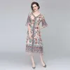 Femmes Summer Designer Élégant Floral Print Robe Rose Casual Party Robe Femme Vintage V Cou Flare Manches Robes Robes 210525