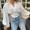 Kobiety Eleganckie Białe Przyciski Dekoracyjne Plised Cropped Bluzka Solid V-Neck Elastyczna Talia Vintage Z Długim Rękawem Chic Kobiet Topy 210521