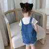 夏のデニムオーバーオールズジーンズの女の子のジャンプスーツ子供の短い男の子服女の子の子供210528