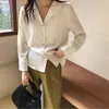 Womens and Tops Hong Kong Stijl Solid Simple Vintage Losse Shirts met lange mouwen Chiffon Blouses Pak Kraag Blusas 10463 210417