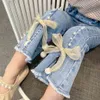 Детские джинсы лук девочка джинсы Жемчужные джинсы для детей девочки весенняя осень детская одежда. Кавальный стиль 210412