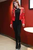 Cuir pour femmes Design original Femmes PUNK Style Rivets Veste rouge Fait à la main 1500 Clous Moto Jakcet Court Slim Zipper Femme