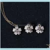 Sets sieradencute vrouwelijke witte maansteen sieraden set charm gouden kleur stud oorbellen voor vrouwen luxe kristal bloem bruiloft ketting ketting