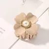 Süße Mini-Blume Perlen-Haar-Clips für Frauen Mädchen Haarklaue Chic Barrettes Klaue Krabben Haarnadeln Styling Mode Haarschmuck