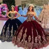 Bourgogne Lace-up Corset Quinceanera Klänningar med avtagbara Långärmade Sleeves Velvet Applique Sweet 16 Dress undefined Vestidos de 15 años