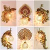 Vägglampa Amerikanska Retro Peacock Konstgjorda målning Resin Decor Bedroom Corridor Aisle Sconce Inomhusbelysningsarmatur