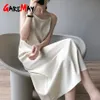 Beyaz Kolsuz Elbise Saten Temel Katı Spagetti Kayışı Ipek Casual Kadın Yaz Koreli ES Kadınlar Için 210428