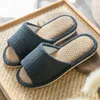 Vlas slippers mannelijke zomer thuis katoen indoor vloer vier seizoenen comfortabele massage deodorant schoenen speciale aanbieding