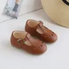 Herbst Kinder Leder Einfarbig Ausschnitte Baby Mädchen Kleinkind Jungen Schuhe Kleinkind Mädchen Turnschuhe Größe 1630 SMG209 220721