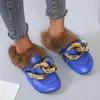 Winter Leder Plüsch Hausschuhe Outwear Kette Pelz Runde Zeh Rasterung Frauen Dicke Plus Size Slipper 2022 Neu