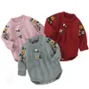 生まれた刺繍ニットロンパース秋のジャンプスーツの服長袖の赤ちゃん女の子幼児服210417