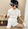 Dziewczęce koronkowe haftowane zestawy odzieży Summer dzieci Lapel krótkie rękawowe koszulki gube szorty 2PCS Lady Style Kids Prince7337151