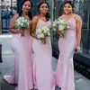 Pink Bridesmaid Dresses Plus Size Spaghetti Straps Lace Applique Beaded Maid of Honor Gown Beach Wedding Party Vestidos Golvlängd 2021 Skräddarsydda