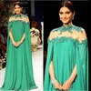 2021 Emerald Green Dubai Avondjurken Hoge Sheer Hals Kant Chiffon Volledige lengte Kaftan Arabische Prom Jurken met Lange Kaap