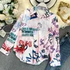 Skjorta Kvinnors Fashion Ins Retro Oregelbundet tryck Koreanska Loose Autumn Tops Lady Casual Blouse M600 210527