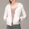 Piumino sottile ultraleggero da donna invernale Giacche con cappuccio in anatra bianca Cappotto caldo a maniche lunghe Parka Capispalla portatile femminile