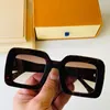 Millionaire Designer Sunglasses Classic Square Full Cadre Rétro 1592W Mode Luxe Luxe Brillant Or Best-Selling Hommes Lunettes 1592 Femmes Sunglassess dans une boîte originale
