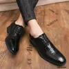 Trendy Alligator Embossed Pointed Lace Up Brogue Oxfords Shoes For Men Casual Wedding Dress Footwear Flats Zapatos Hombre Vestir
