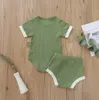 Baby designer kläder pojkar sommar kläder uppsättning godis vanlig artikel grop bomull kostym flickor romer triangel byxor 2pieces sätter bodysuits shorts outfits wmq1280