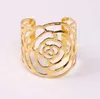Różowa serwetka pierścień Srebrny Złoty Kolor Hollow Out Metal Serwetki Uchwyt Na Party Wesele Dekoracje Dekoracji SN5335
