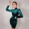 Robe d'été pour femmes sexy vert velours dos nu à manches longues gland mini soirée piste club fête dames robes 210423