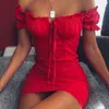 Sexig av axel smocked bodycon klänning kvinnor strapless ruffles mini röda klänningar damer kort fest klubb klänning vestidos 210419