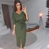 Automne et hiver Robe couleur unie col en v deux vêtements une ligne ceinture femmes simple boutonnage fendu Femme Robe Vestidos 210517