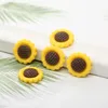 50 pcs 20 * 20mm Sunflower Resina Componentes Cabochão Plano De Volta Telefone Decoração Cabochões de Flatback para Arcos Acessórios DIY Scrapbooking