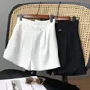 Shorts Pour Femme Femmes Noir Blanc Taille Haute Bouton Ajustable Jambe Large Pantalon Court Mujer De Pantalones WDC8054