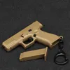 MEGE Taktische Pistole Form Keychain Mini Tragbare Dekorationen Abnehmbare G-45 Gun Waffe Schlüsselanhänger Schlüsselanhänger Ring Trend Geschenk G1019