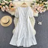 Bohemian Feriado Midi Dress Mulheres Verão ES Sólido V-Pescoço De Manga Curta Hollow out Lace Bordado Solto Vestidos 210603