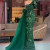 2022 elegante Arabische donkergroene formele avondjurken glitter lovertjes één schoudermeermin prom jurk peplum vloer lengte vrouwen glanzende speciale gelegenheid jurken 533ww