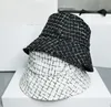 spring Bucket Twill Hat Cap Fashion Stingy Brim Hats Breathable Casual Fitted caps Beanie Casquette black white Highly Quality1948278g