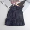 2021 Modedesigner MANie Classic Brief Abzeichen Schädel Kaltkappe Mann Frau Warme Herbst Winter Anpassung Unisex 7 Farbe Hüte Gute Qualität