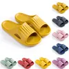 Fashion Tofflor Slides Sko Män Kvinnor Sandal Plattform Sneaker Mens Kvinnor Röd Svart Vit Gul Slide Sandaler Trainer Utomhus Inomhus Slipper