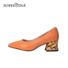 Sophitina Pumpsの女性オレンジ色の革上の浅い尖ったつま先の高いカラフルなスクエアヒールオフィスの女性の靴PC987 211123