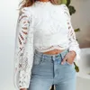 Mulheres Sexy Lace Blusas Camisetas Cor Sólida Sexy Hollow Manga Longa Blusas Para Mulheres Branco Camisas de Lace Tops Femme Blousas X0521