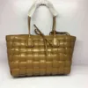 Sacs de soirée Sac à bandoulière de haute qualité Sac à main de luxe Dign Rembourré Tissé Faux cuir Femmes Fourre-tout Lady Plaid Automne Hiver Pur Grand Voyage 220302