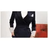 プロの女性のスーツのズボン2ピースのオフィスの作業服長袖の縞模様の女性のジャケットの気質のズボン210527