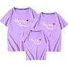 Familjen ser matchande outfits t-shirt kläder mor far son dotter sommar barn kortärmad brev tryck 210429