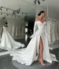Elegant Satin Mermaid Side Split Bröllopsklänningar Brudklänningar 2021 från axeln Långärmad Nigerian Vestido de Novia